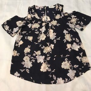 Sienna sky dressy top